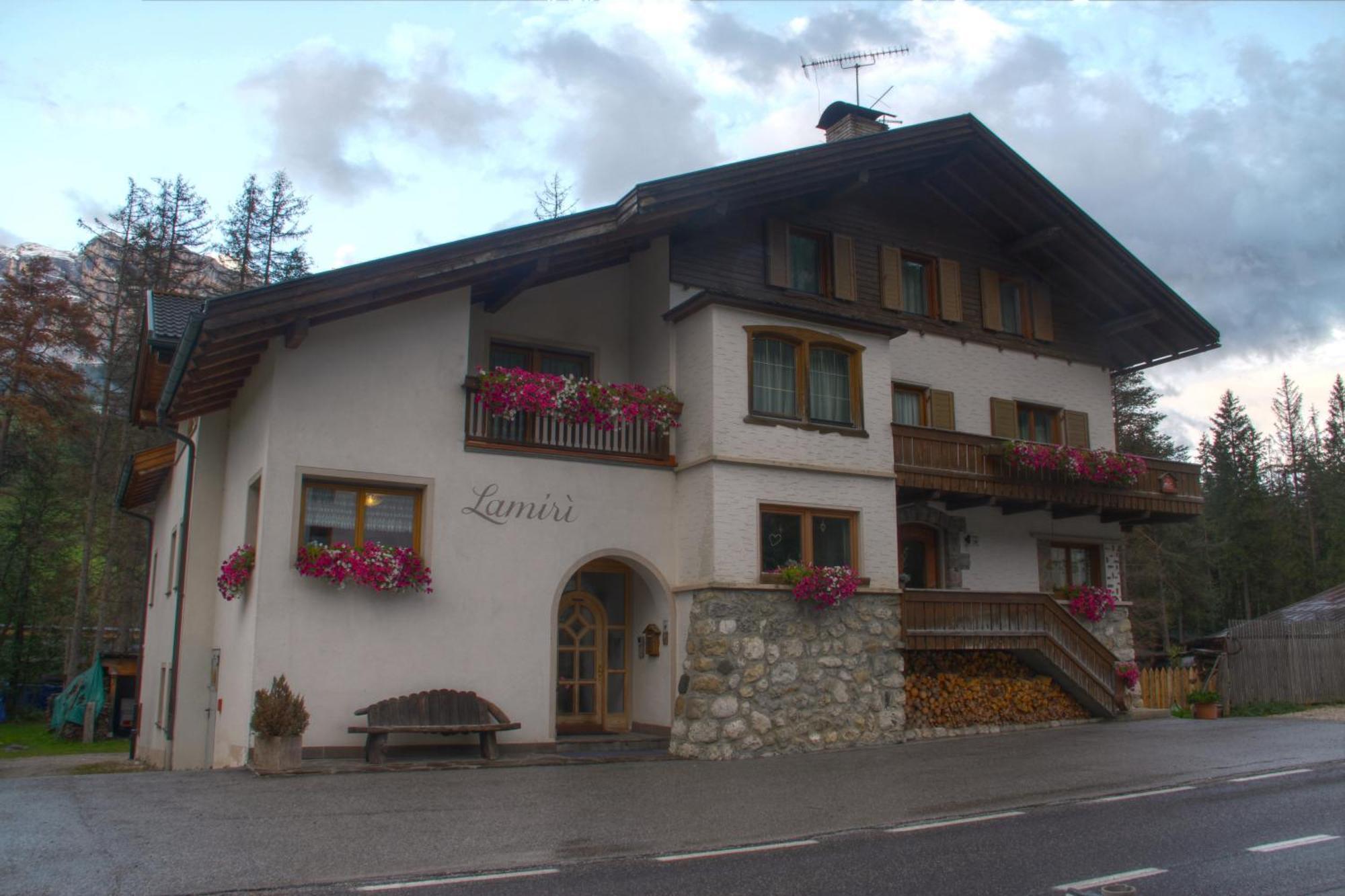 Lamiri Bed & Breakfast Badia  Eksteriør bilde